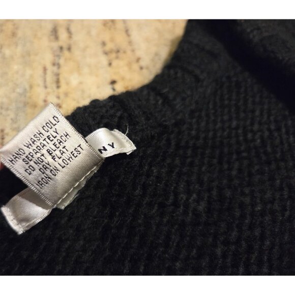 W D NY Women's Size M  Black Belted Sweater Wool Blend Cute Goth Retro 80's Look - Picture 10 of 14